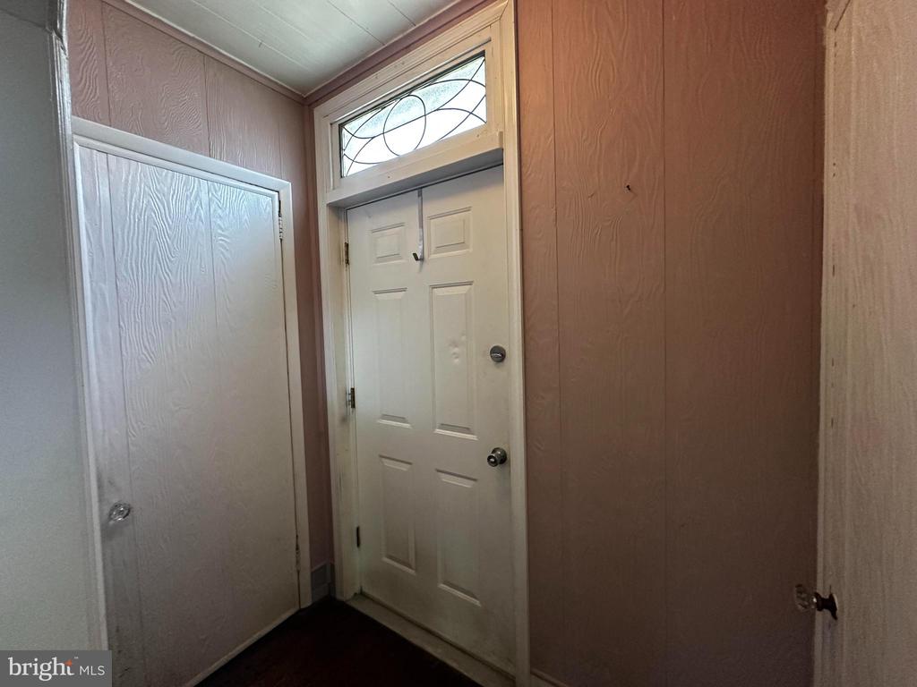 2326 FRANKLIN AVENUE