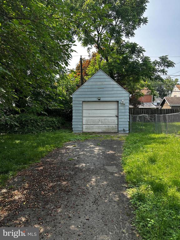 2326 FRANKLIN AVENUE