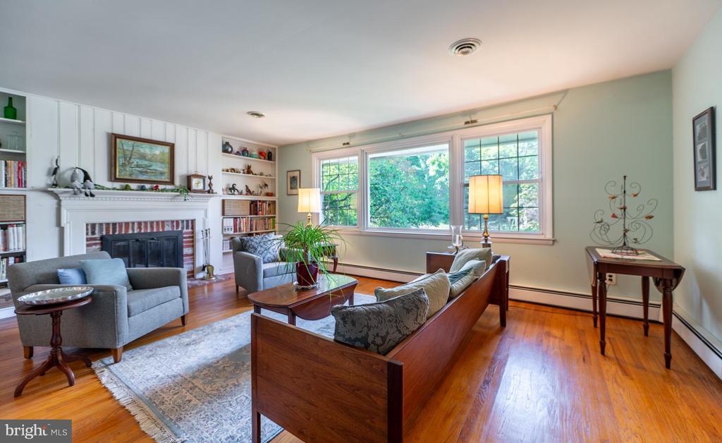 127 DEERFIELD ROAD
