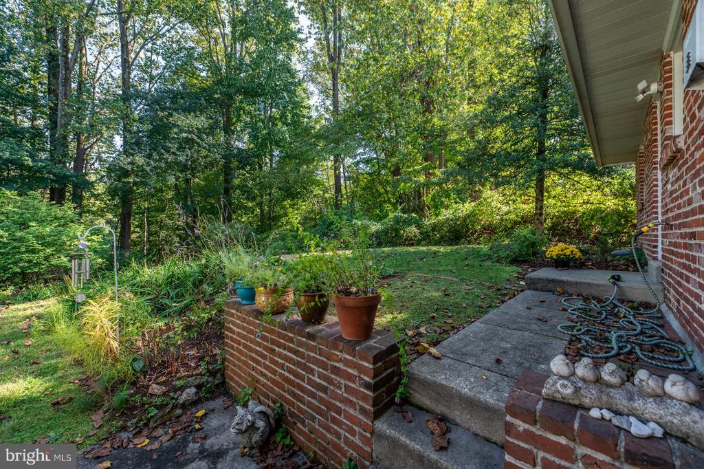 127 DEERFIELD ROAD