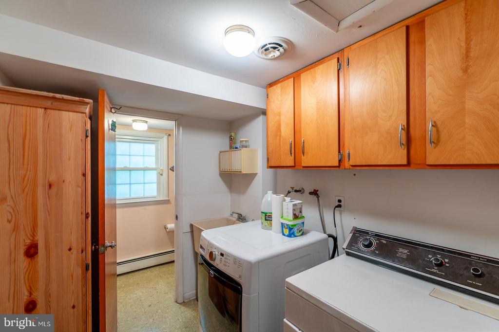 127 DEERFIELD ROAD