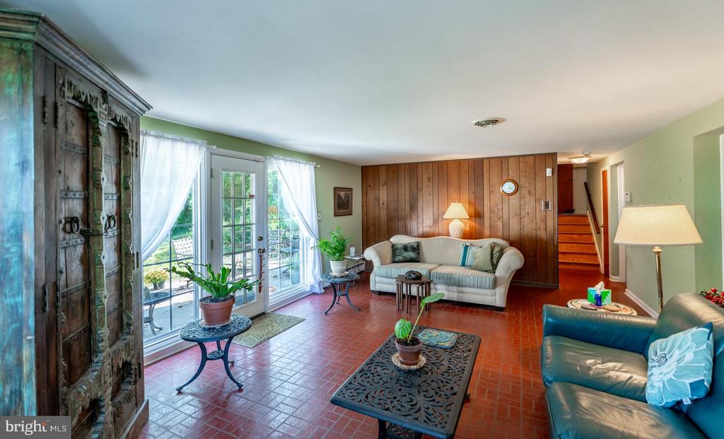 127 DEERFIELD ROAD