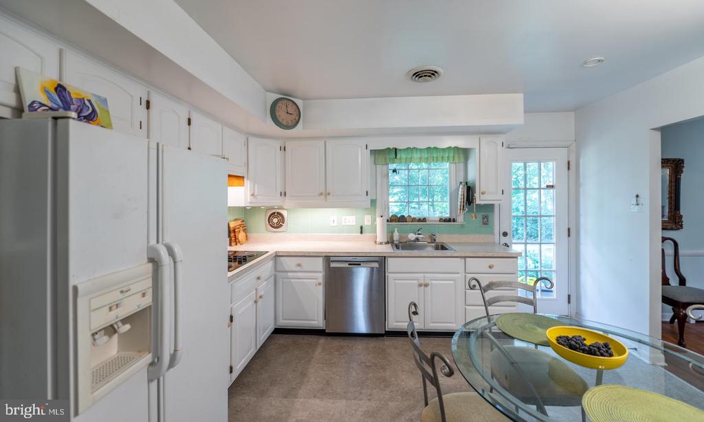 127 DEERFIELD ROAD