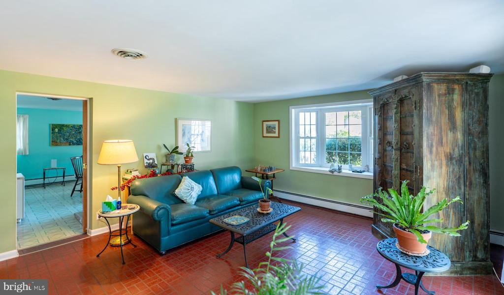 127 DEERFIELD ROAD