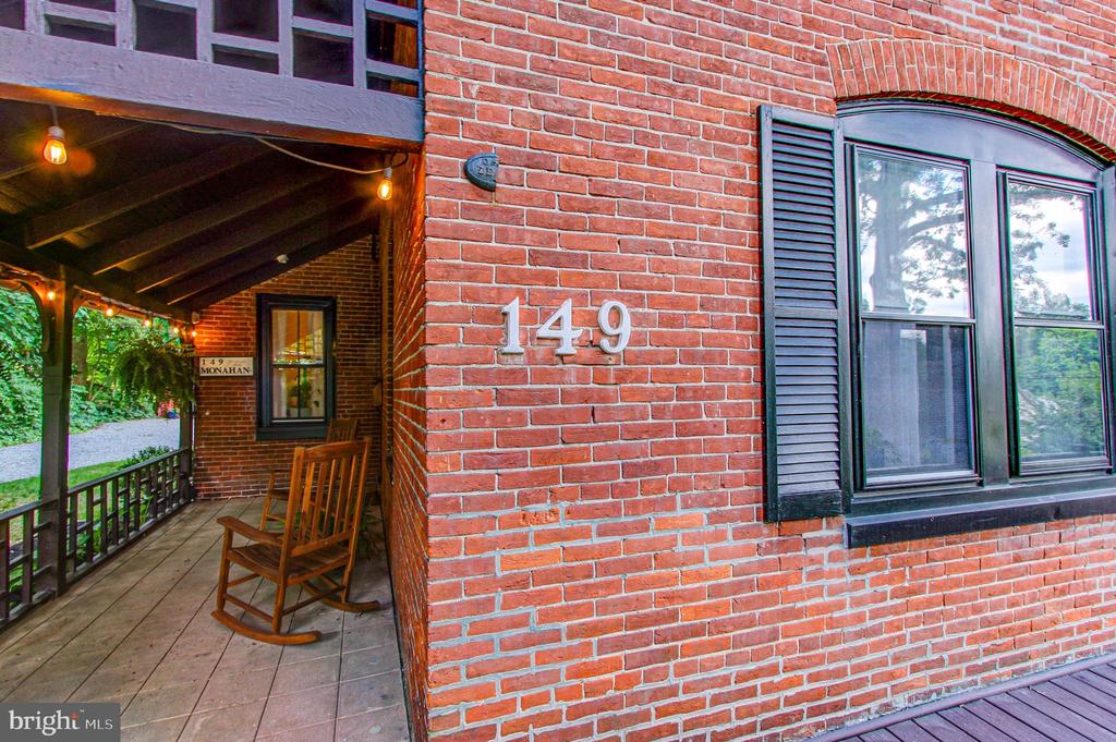 149 FERNBROOK AVENUE