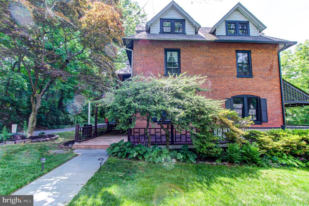 149 FERNBROOK AVENUE