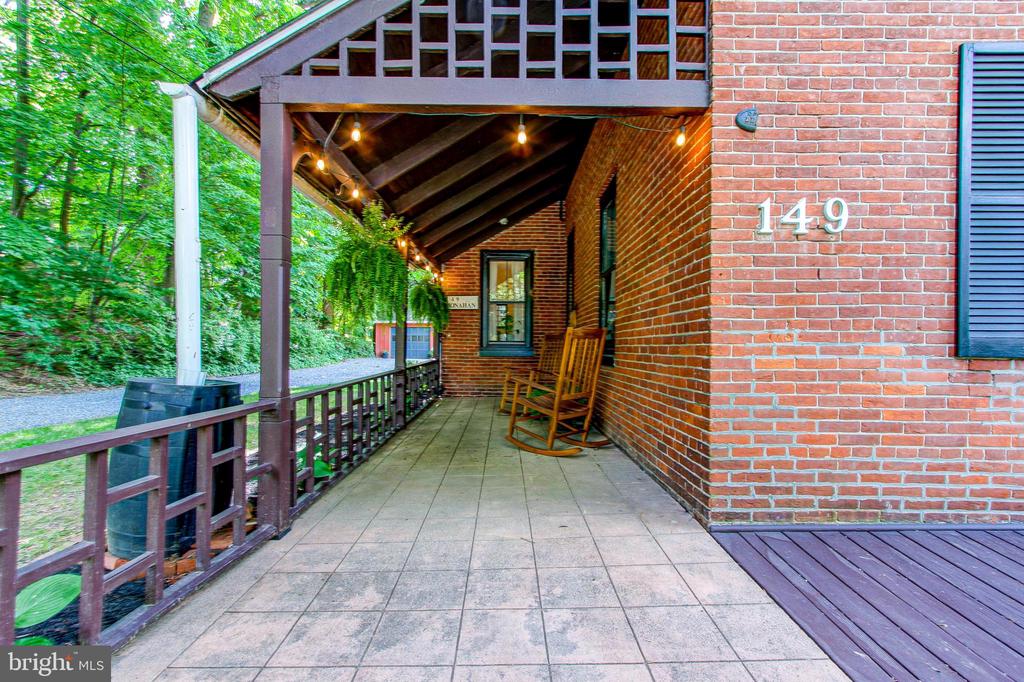 149 FERNBROOK AVENUE