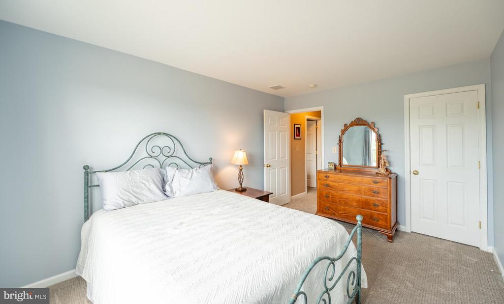 929 CHOLET DRIVE