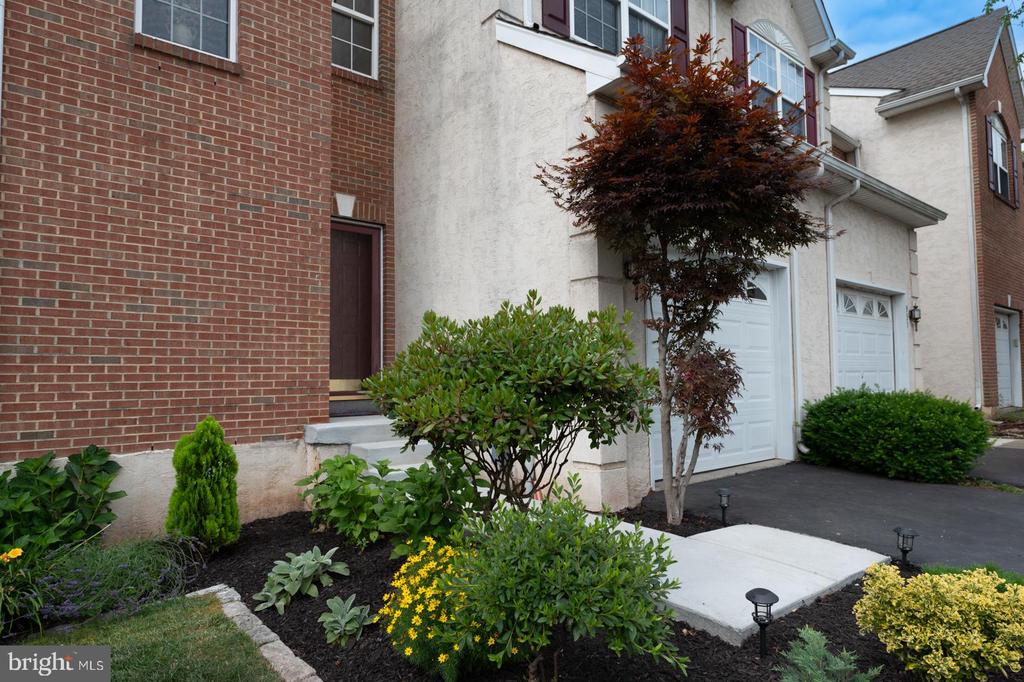 929 CHOLET DRIVE