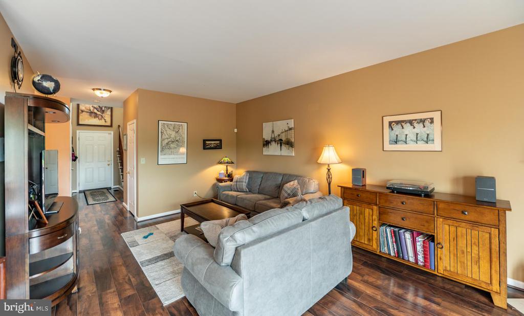 929 CHOLET DRIVE