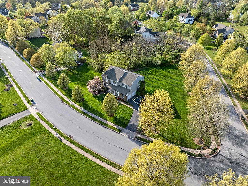 101 MEADOWGREEN DRIVE