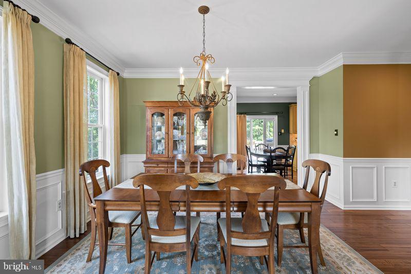 101 MEADOWGREEN DRIVE