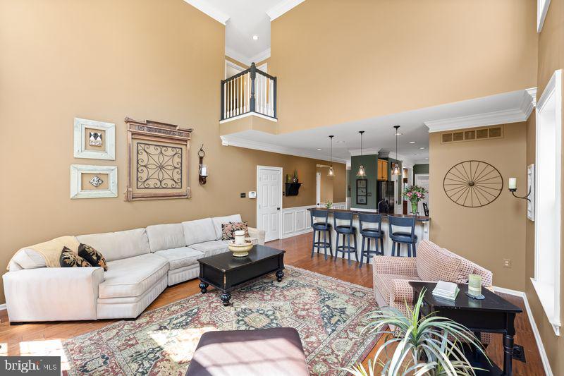 101 MEADOWGREEN DRIVE