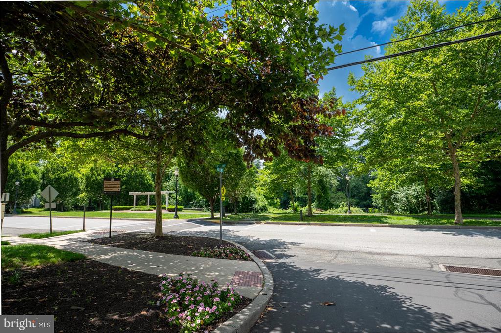 68 ROGERSON COURT Unit: 68