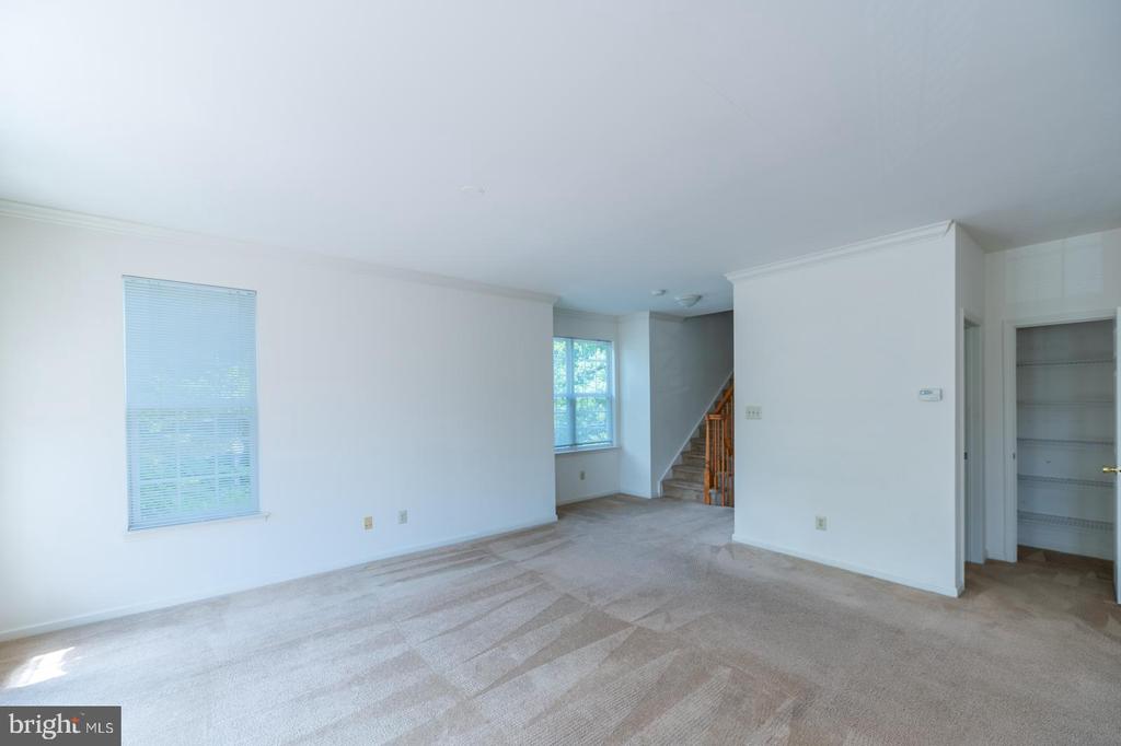 68 ROGERSON COURT Unit: 68