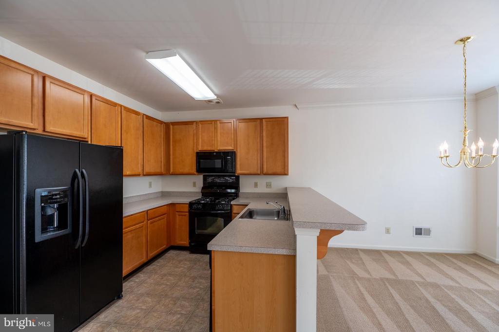 68 ROGERSON COURT Unit: 68
