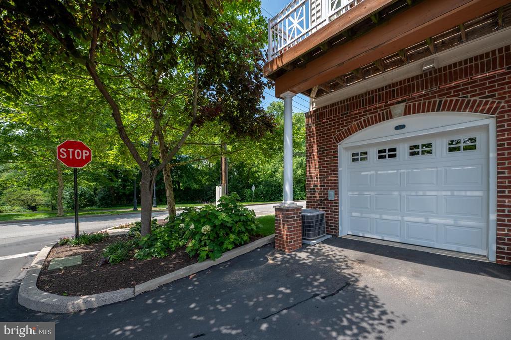 68 ROGERSON COURT Unit: 68