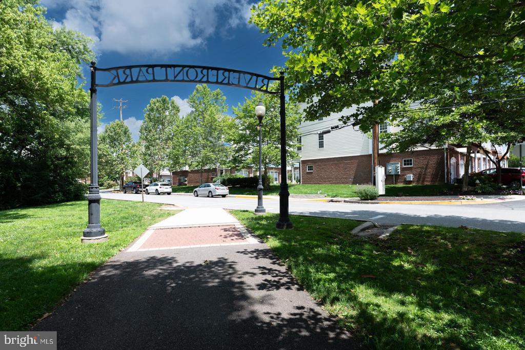 68 ROGERSON COURT Unit: 68