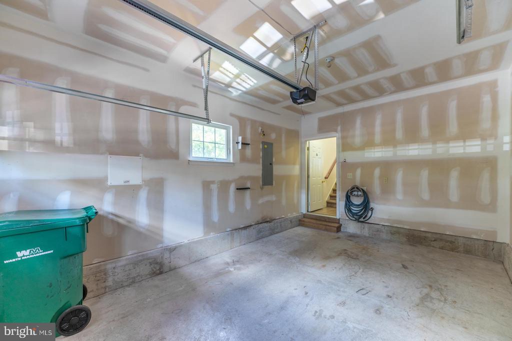 68 ROGERSON COURT Unit: 68