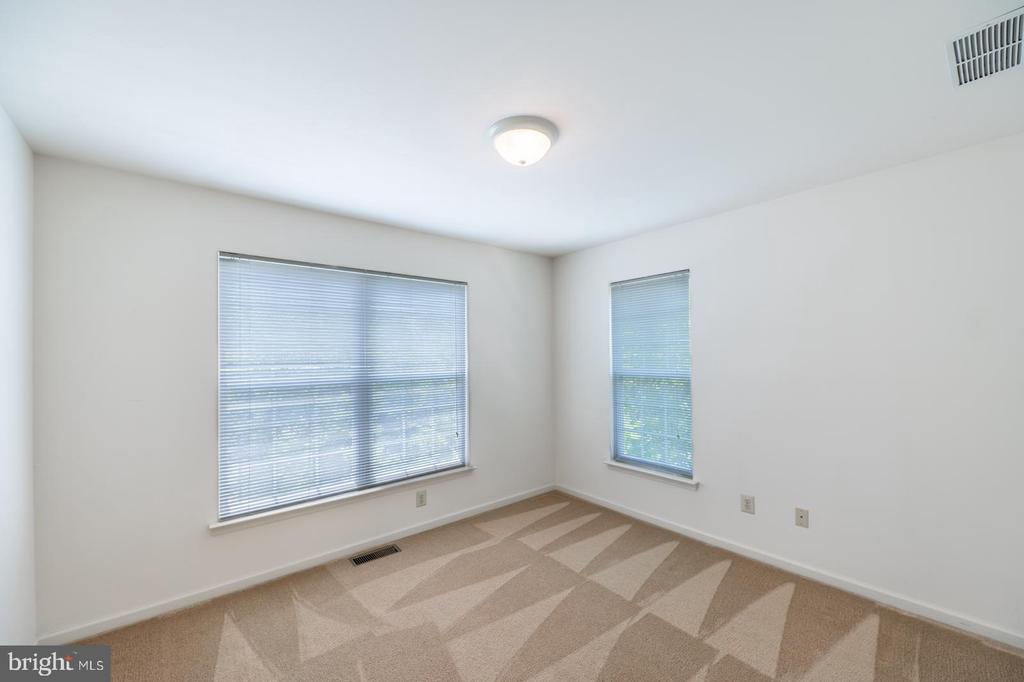68 ROGERSON COURT Unit: 68