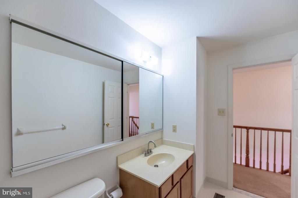 68 ROGERSON COURT Unit: 68