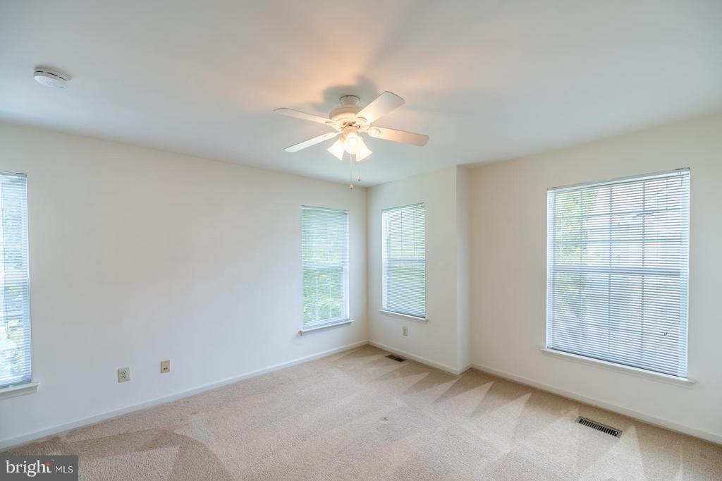 68 ROGERSON COURT Unit: 68