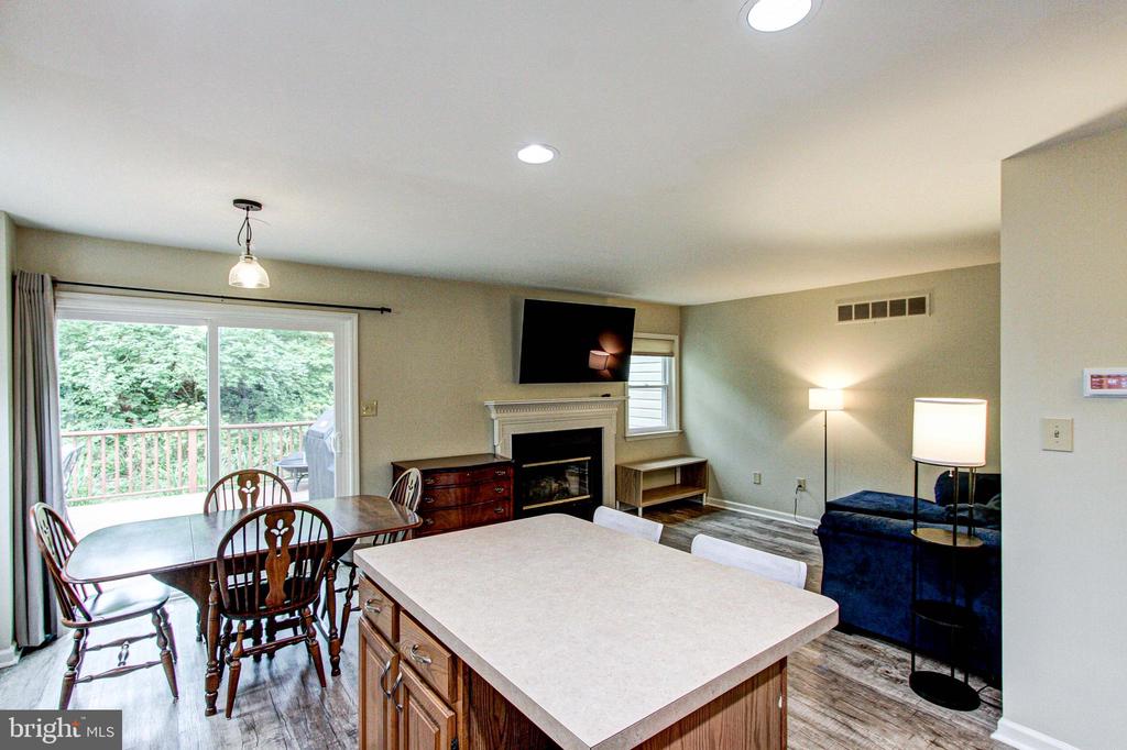 232 GEORGETOWNE COURT