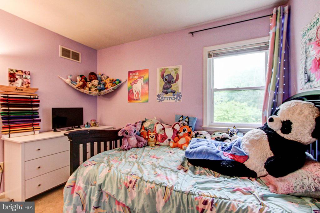 232 GEORGETOWNE COURT