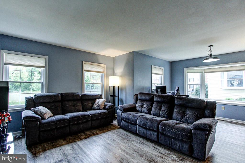 232 GEORGETOWNE COURT