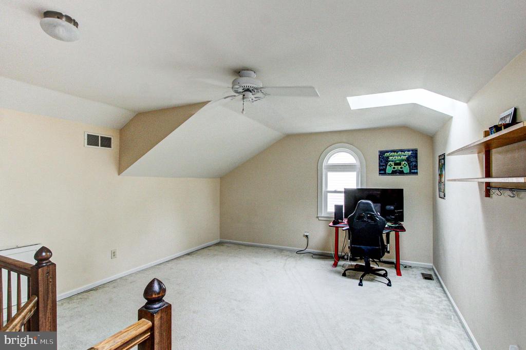 232 GEORGETOWNE COURT