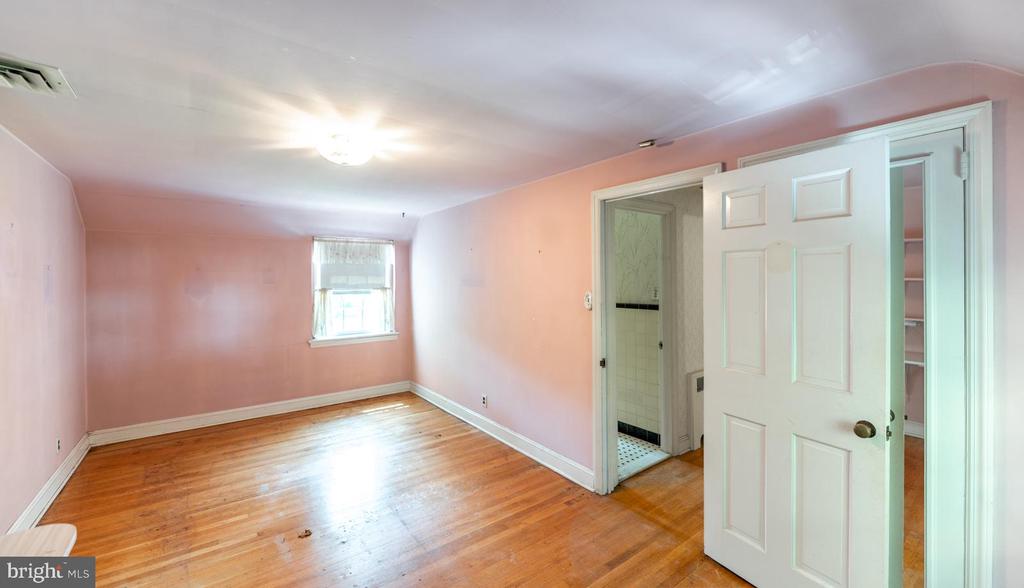 1403 SUSSEX ROAD