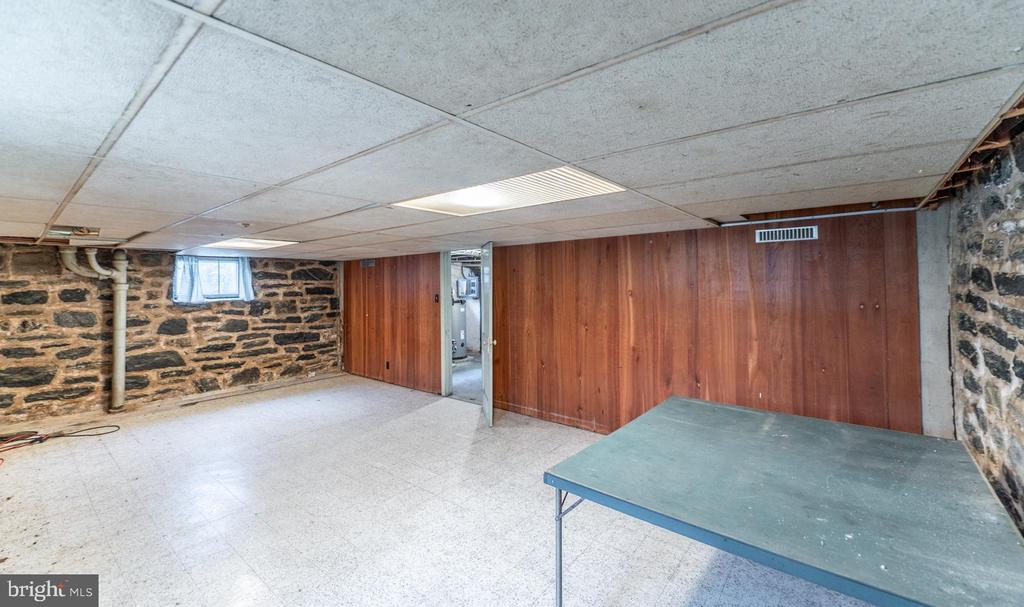 1403 SUSSEX ROAD