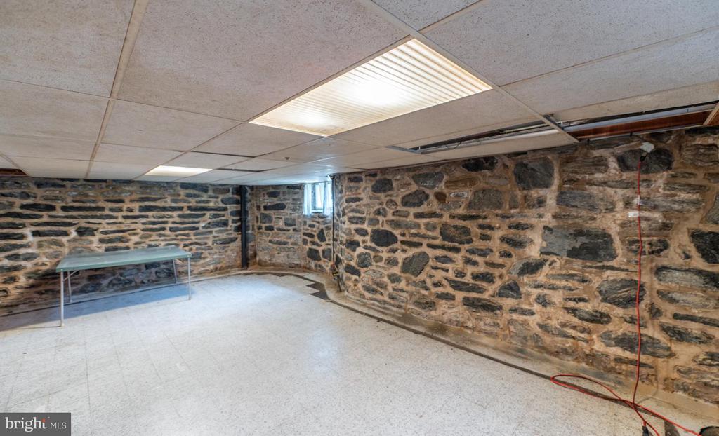 1403 SUSSEX ROAD
