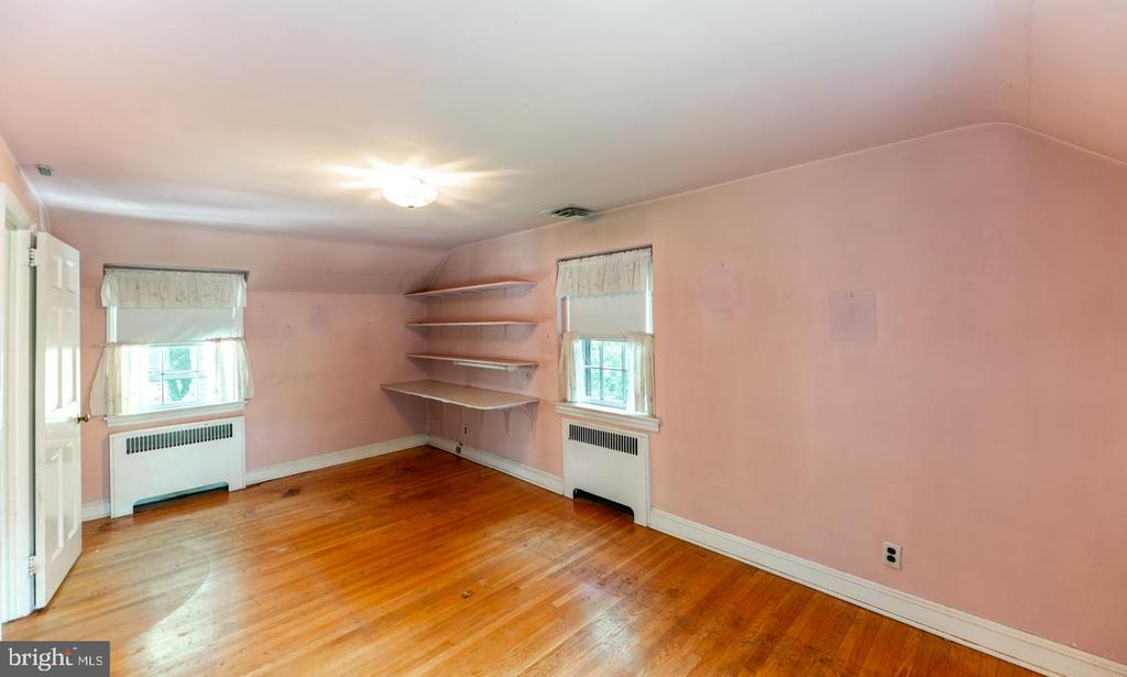 1403 SUSSEX ROAD