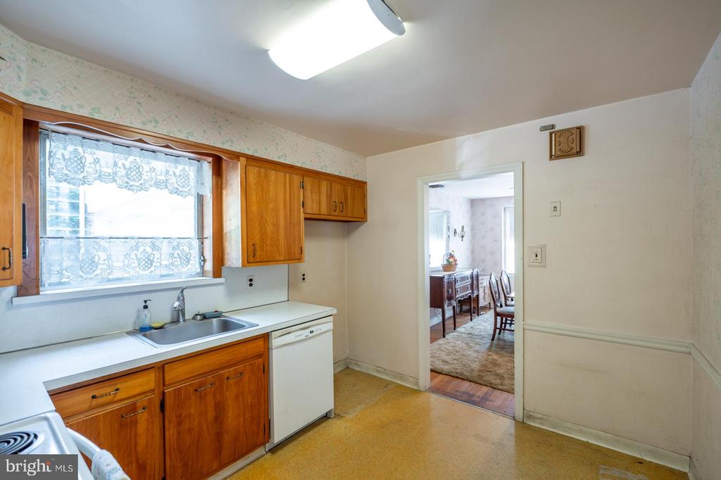 1403 SUSSEX ROAD