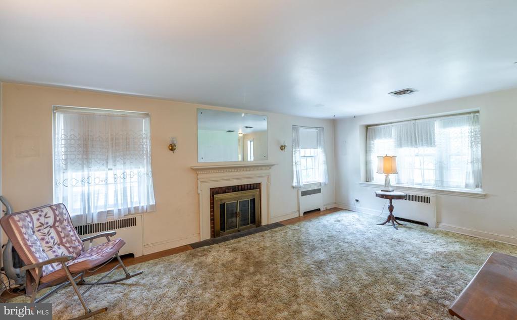 1403 SUSSEX ROAD