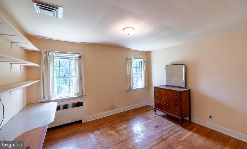 1403 SUSSEX ROAD