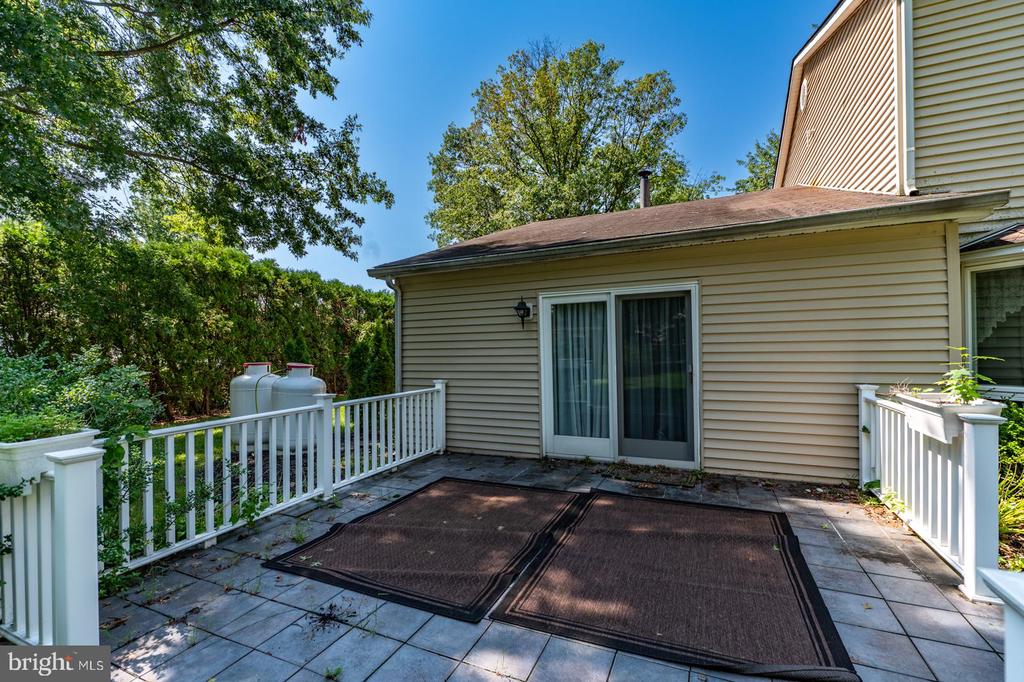 902 CAPITOL ROAD