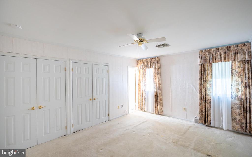 902 CAPITOL ROAD