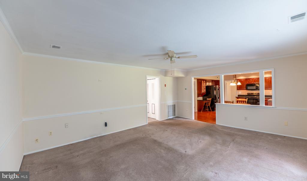 902 CAPITOL ROAD