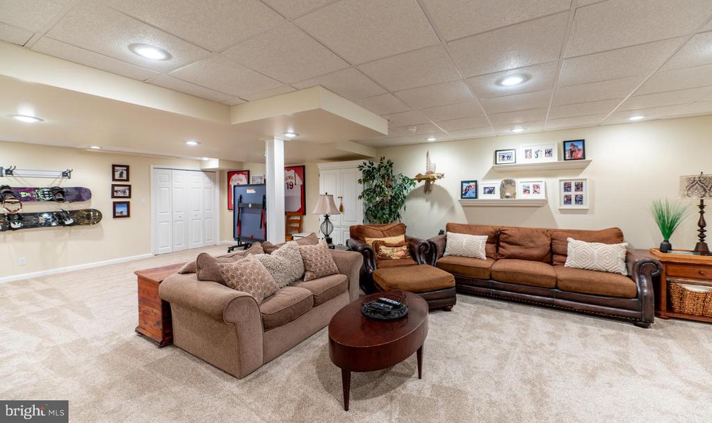 413 KRISTINES WAY