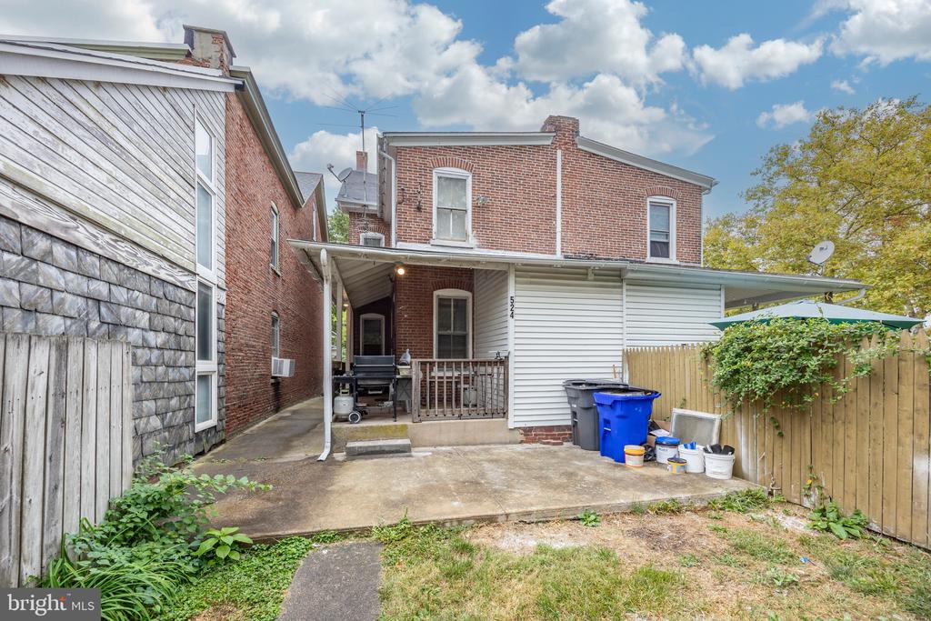 524 N FRANKLIN STREET