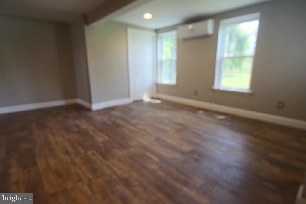 363 MAIN STREET Unit: UNIT A