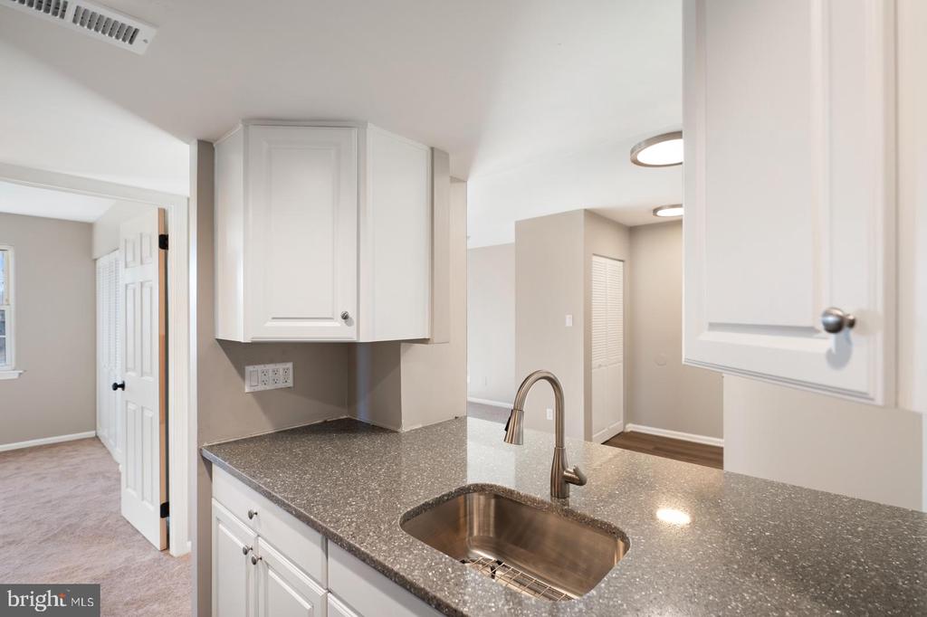 170 OBERLIN TERRACE Unit: 14-Q