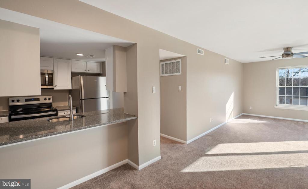 170 OBERLIN TERRACE Unit: 14-Q