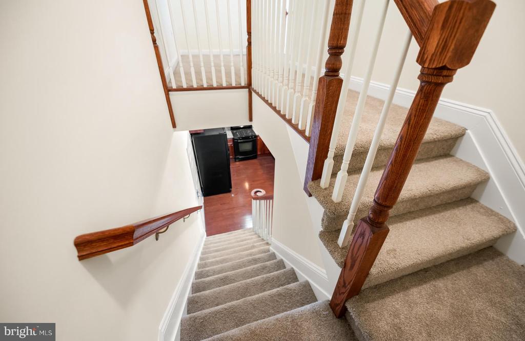 300 W ELM STREET Unit: 2423
