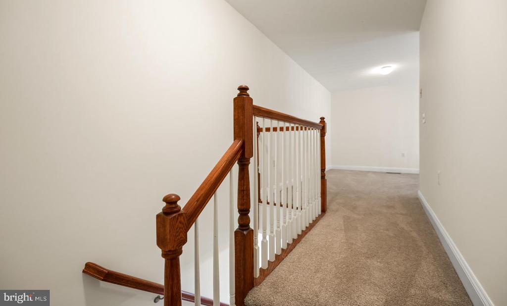 300 W ELM STREET Unit: 2423