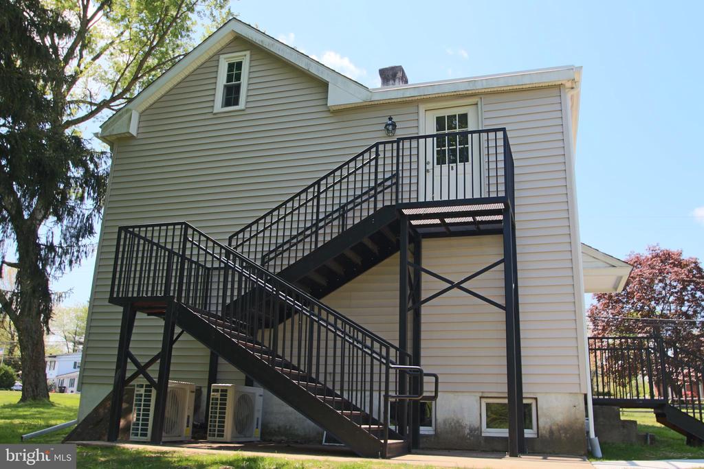 363 MAIN STREET Unit: UNIT B