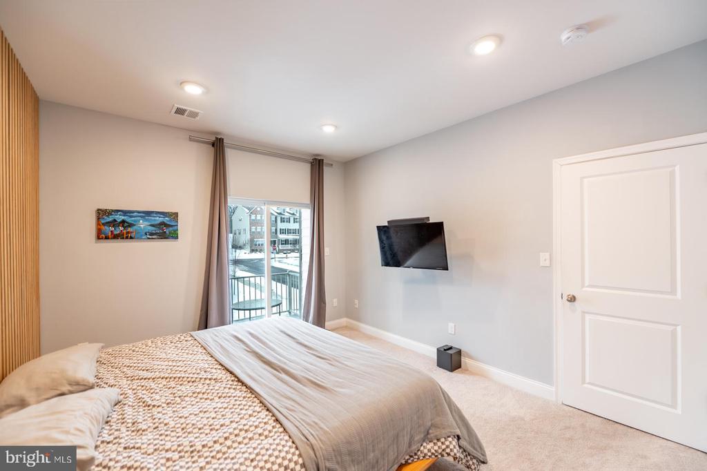 3052 GOSHEN DRIVE Unit: M73 L