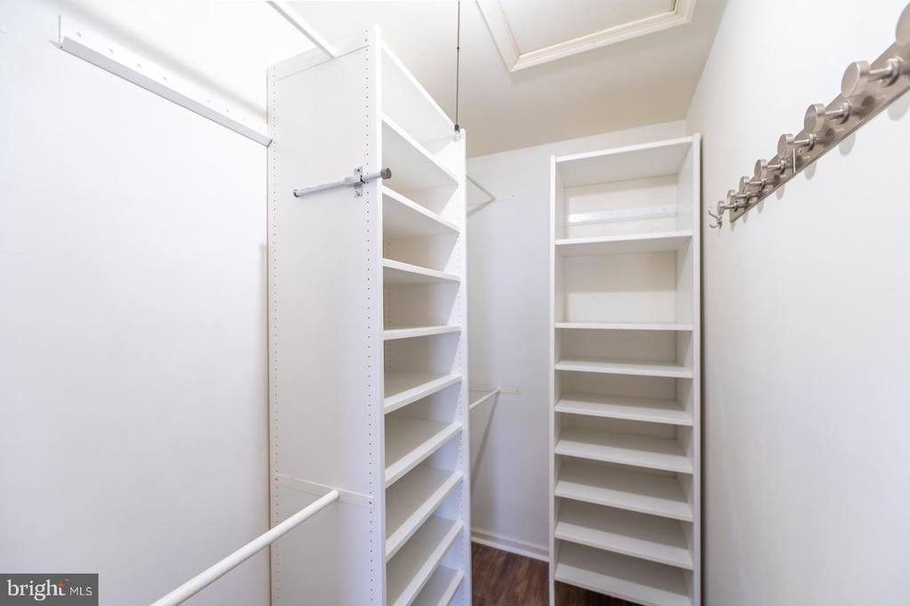 121 WILLIAM PENN Unit: 121